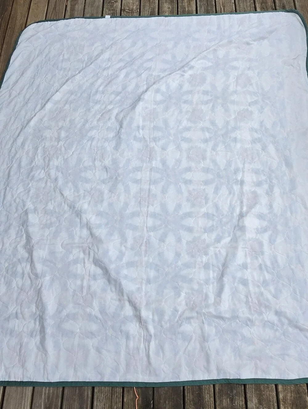 Vintage Springs Classic Floral Double Wedding Ring Manufactured Quilt Blue Pink
